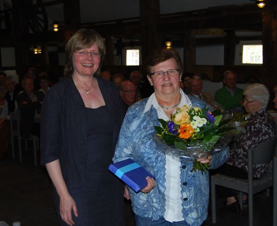 Ingrid Hollenhorst und Rita Beckebans