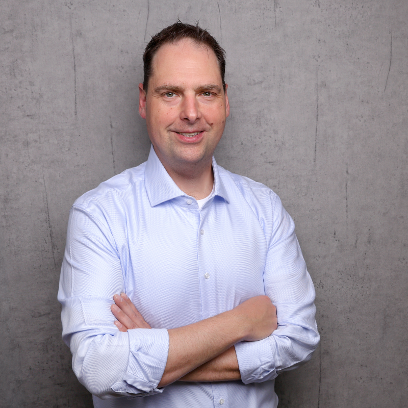  Daniel Helmig
