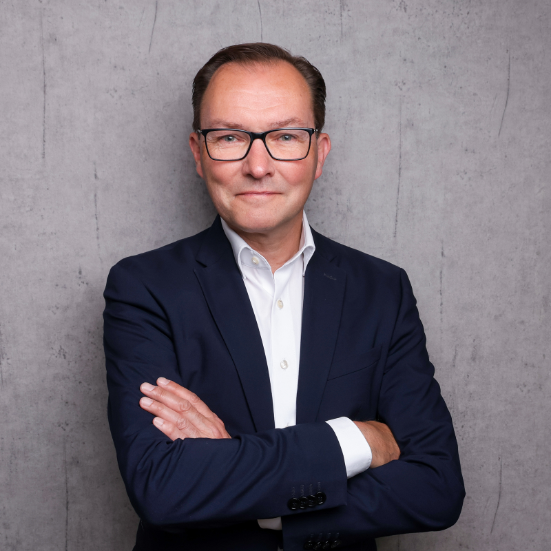  Klaus Engels